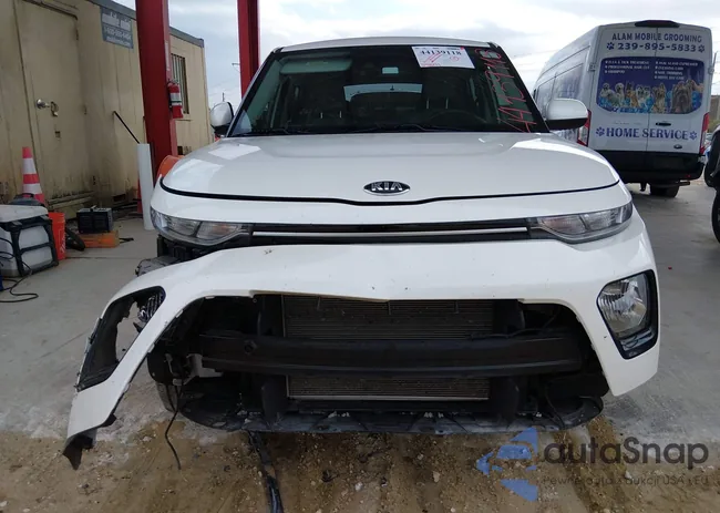 KNDJ33AU0M7773093: 44139118