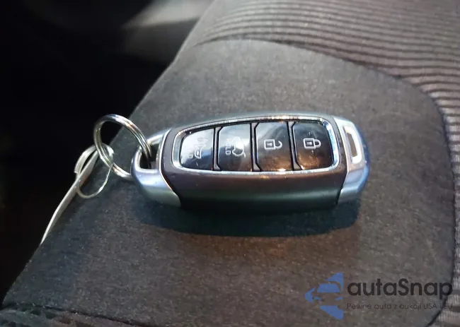 5NMS33AD2KH038416: 44139163