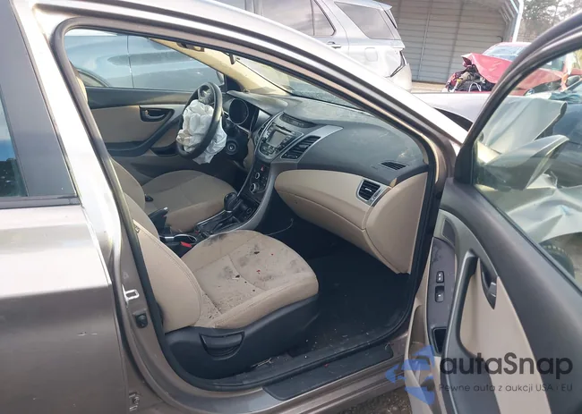 5NPDH4AE4GH704596: 44139209