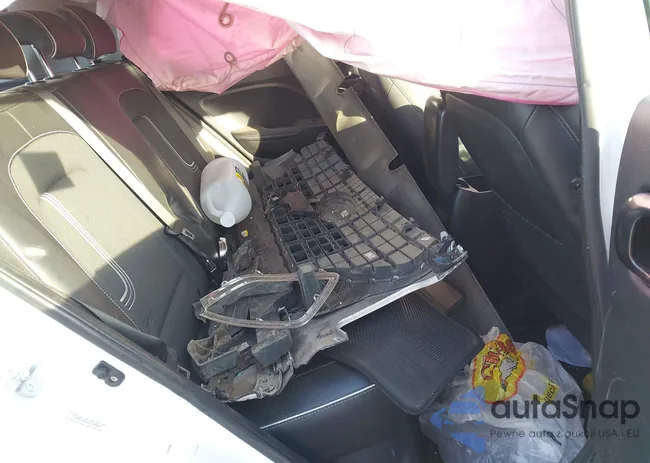 KMHRC8A33PU278783: 44140609