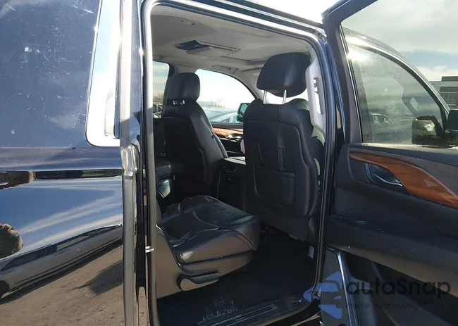 1GYS4JKJ1GR166049: 44140695