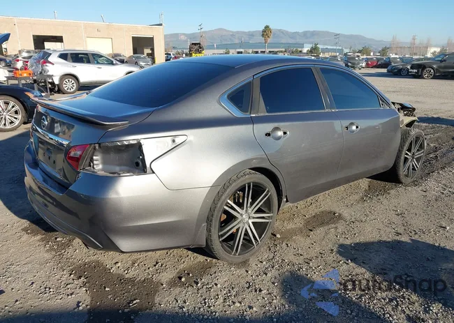 1N4AL3AP1JC479317: 44140755