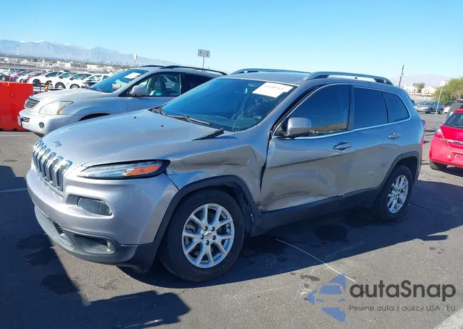 1C4PJLCB8HW664016: 44140765