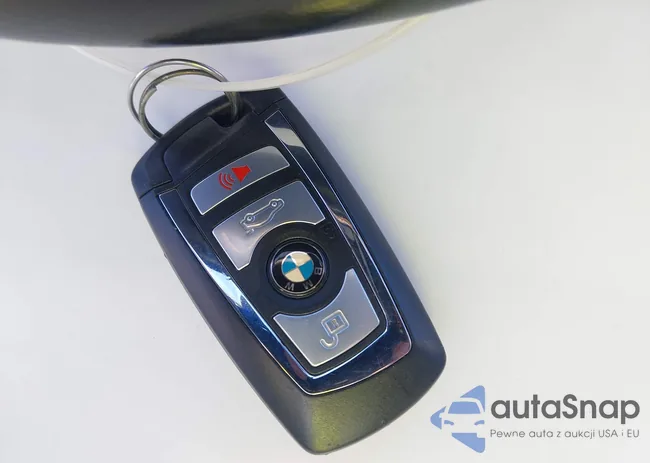 WBA5M2C53FGH99284: 44140853