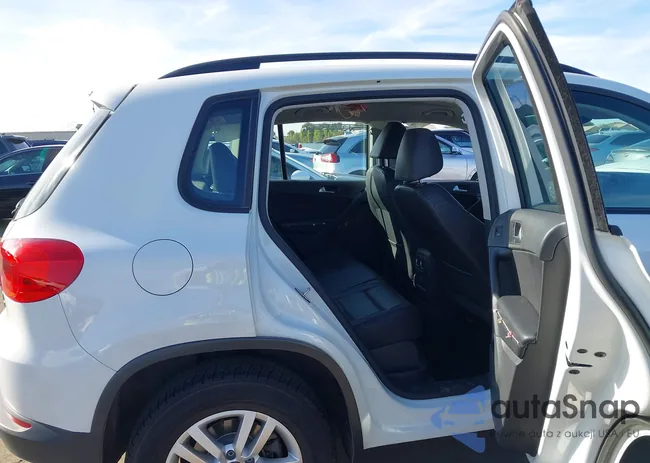 WVGBV7AX2HW512698: 44140857