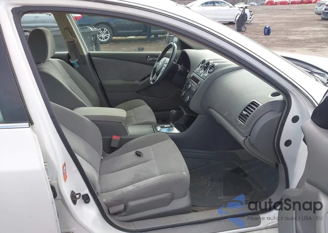 1N4AL21E39N407883: 44140945