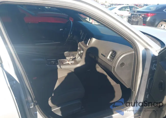 2C3CDXCT6LH143619: 44140951