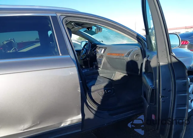 WA1LGAFE5CD000438: 44140970