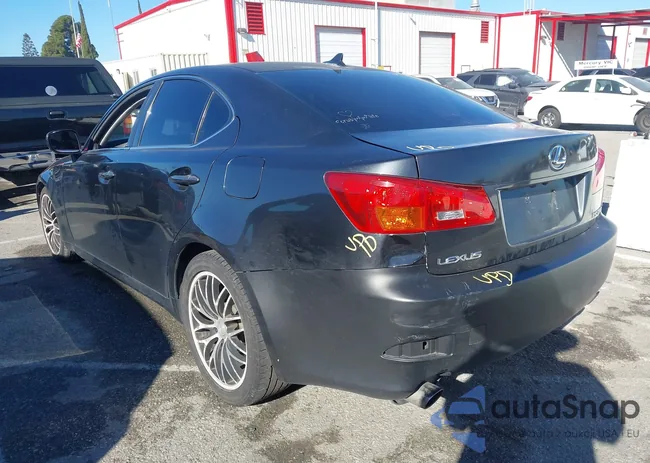 JTHBE262975015865: 44140971