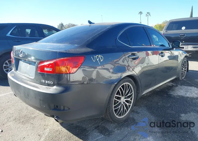 JTHBE262975015865: 44140971