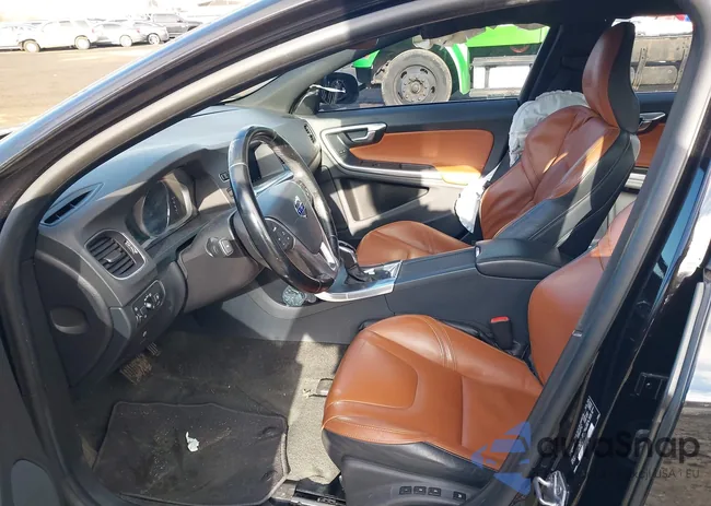 YV126MFKXF1349414: 44140141