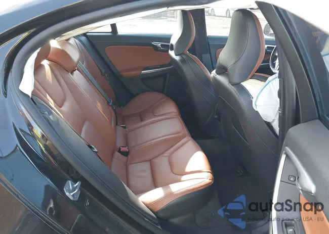 YV126MFKXF1349414: 44140141