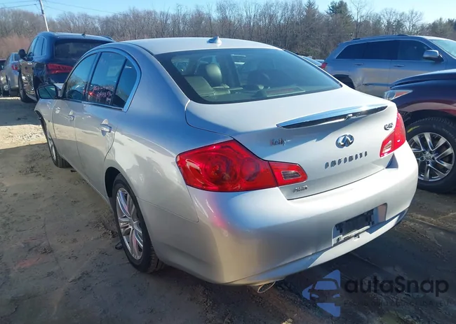 JN1CV6AR9FM520653: 44140252