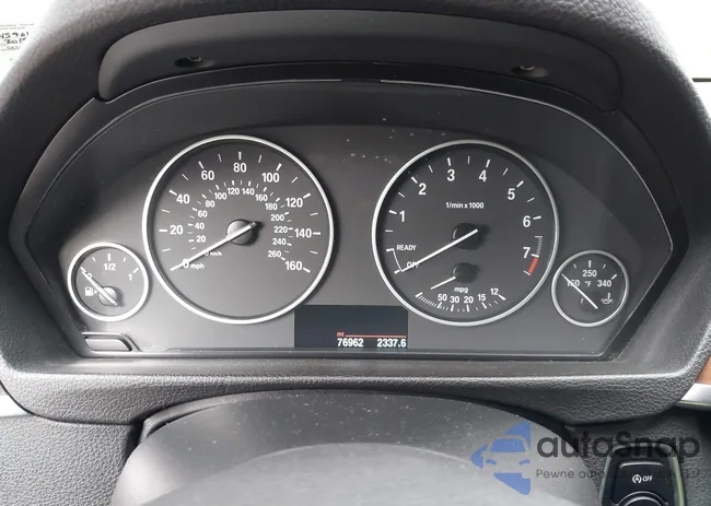 WBA3A5G54FNS90129: 44140277