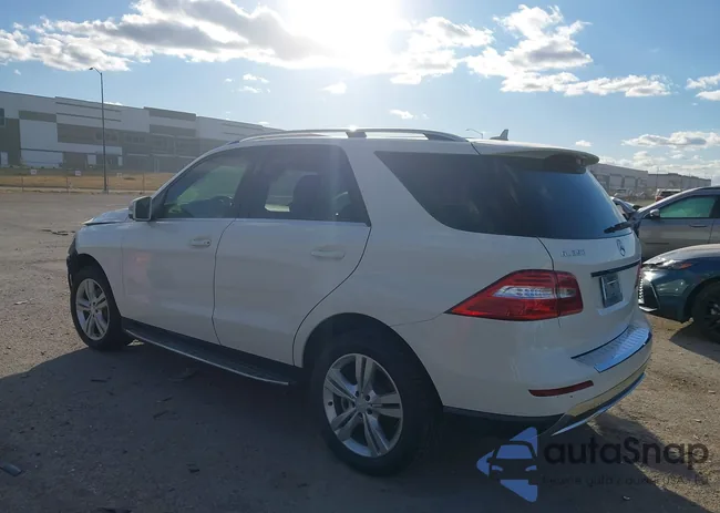 4JGDA5HB2CA078095: 44140383