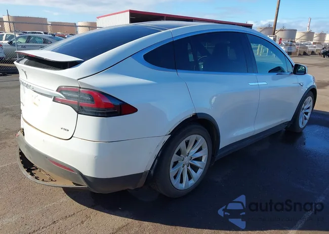 5YJXCBE2XGF008775: 44141471