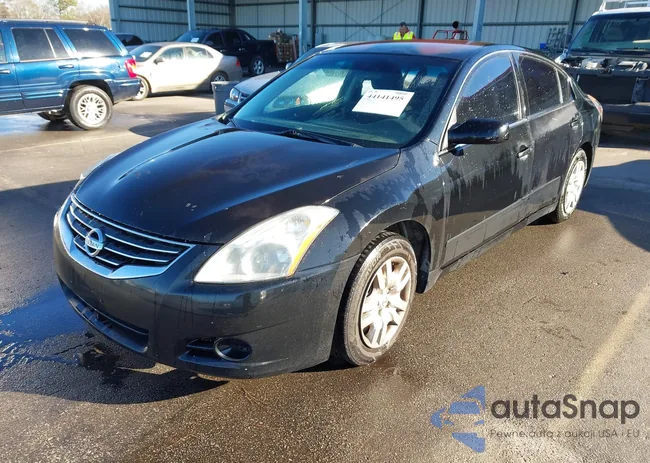 1N4AL2AP5BN447826: 44141495