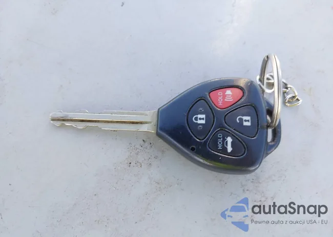 2T1BU4EE9CC761838: 44141570