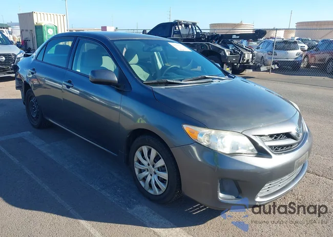 2T1BU4EE9CC761838: 44141570