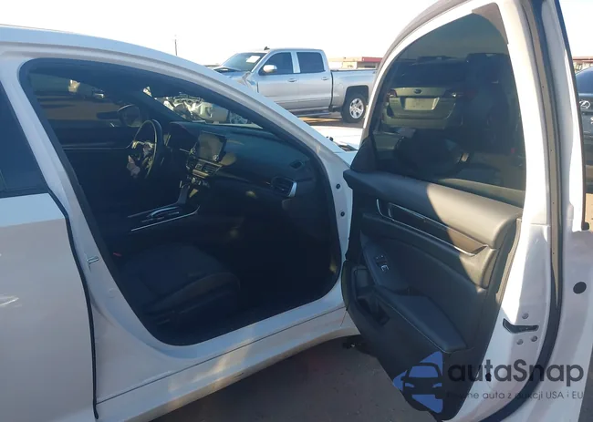 1HGCV2F38NA013495: 44141572