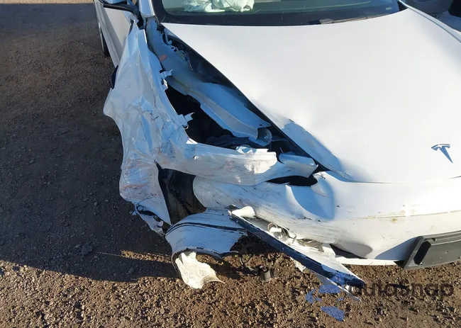 5YJ3E1EBXMF055707: 44141598