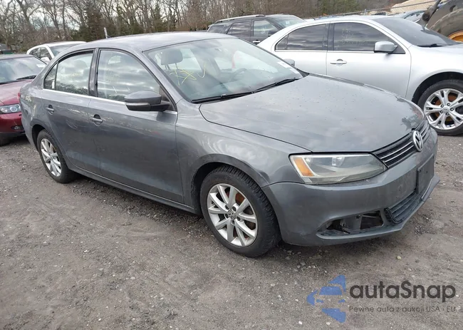 3VWDX7AJ3DM441702: 44141608