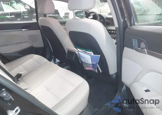 5NPD84LF6JH277306: 44141753