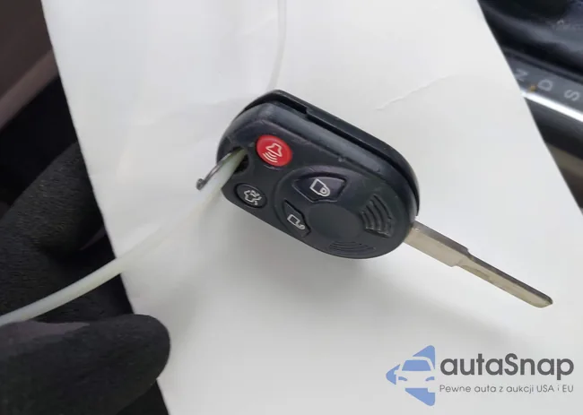 1FMCU9HDXJUB02196: 44141932