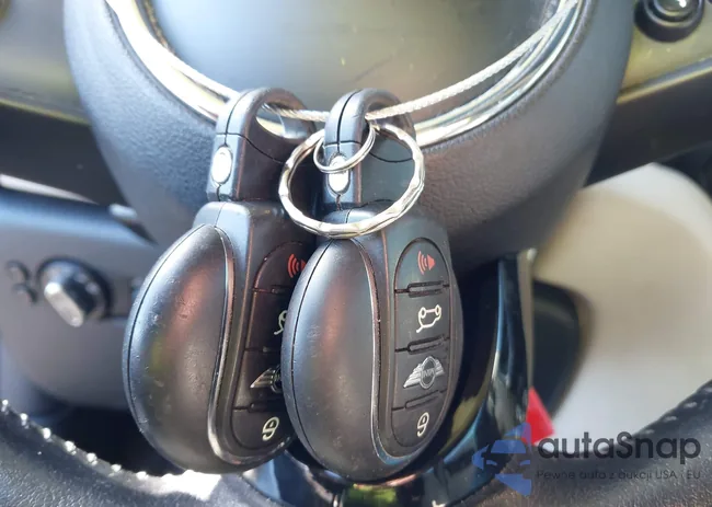 WMWXP5C54G2D14585: 44141967