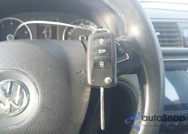 1VWBT7A30EC046478: 44141976