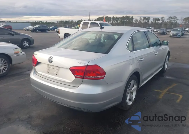 1VWBT7A30EC046478: 44141976