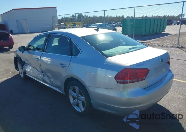 1VWBT7A30EC046478: 44141976