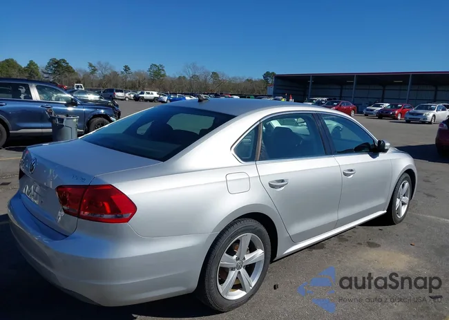 1VWBT7A30EC046478: 44141976