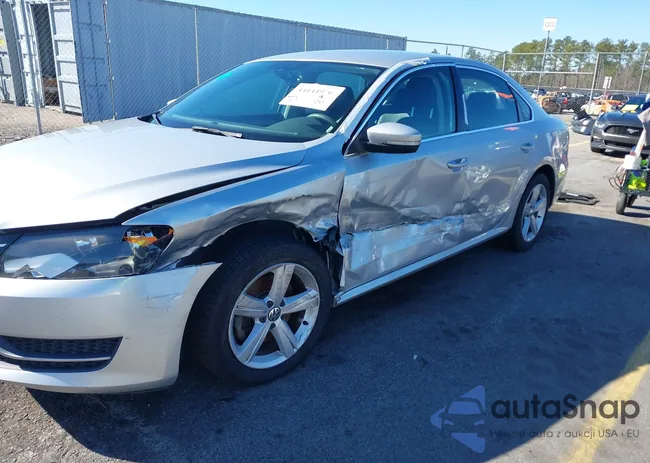 1VWBT7A30EC046478: 44141976