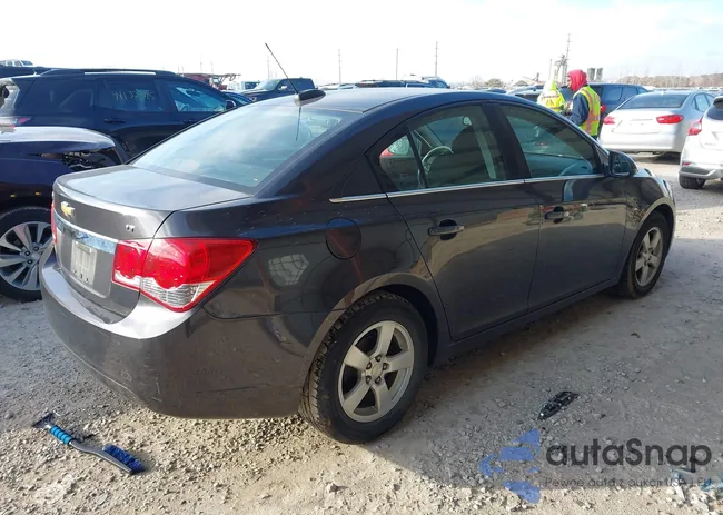 1G1PE5SB7G7228437: 44141174