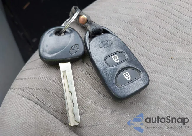 KMHCU4AE2EU748635: 44141266