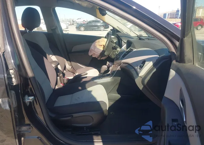 1G1PC5SH4C7205735: 44141302