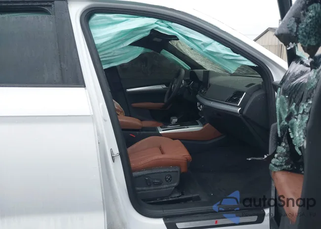 WA1EAAFY2S2000928: 44141357