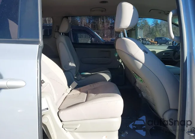 KNDMA5C10L6613625: 44141461