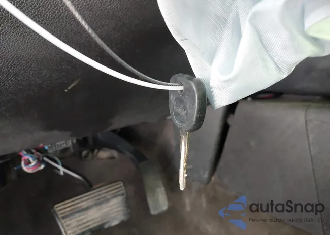 1GNSCBE02BR152078: 44142552