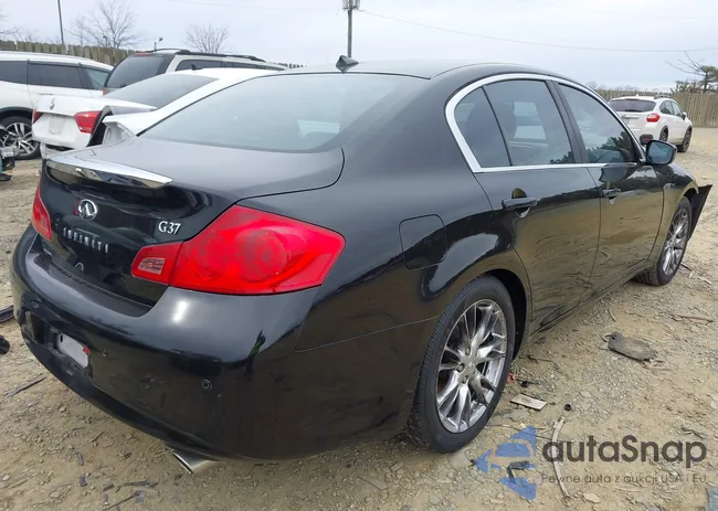 JN1CV6AP2DM716977: 44142572