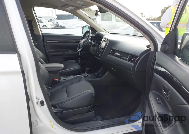 JA4AZ3A3XGZ001743: 44142575