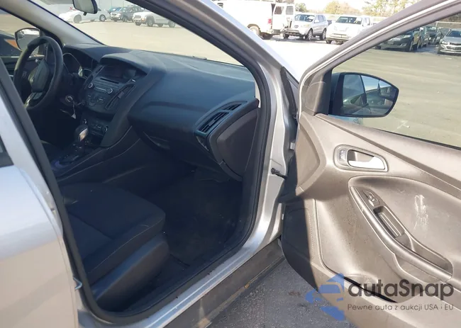 1FADP3F21HL341818: 44142708