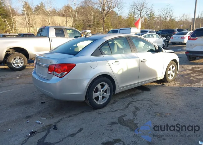 1G1PC5SB7F7259255: 44142758