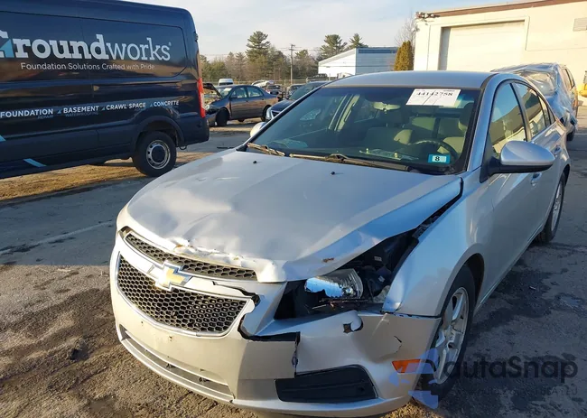 1G1PC5SB7F7259255: 44142758