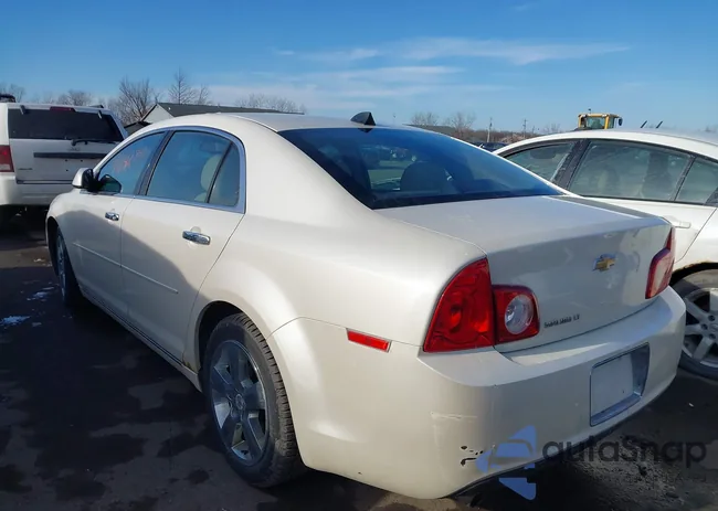 1G1ZD5E08CF138901: 44142881