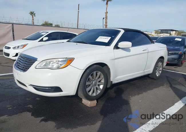 1C3BCBEB5CN215827: 44142891