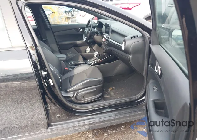 3KPF34AD4ME315116: 44142949