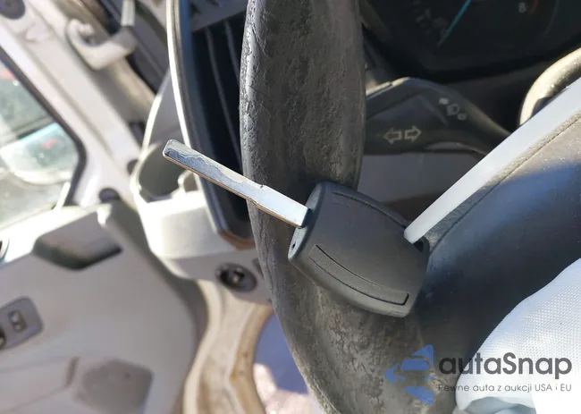 1FTYR1CM2FKB22546: 44142102