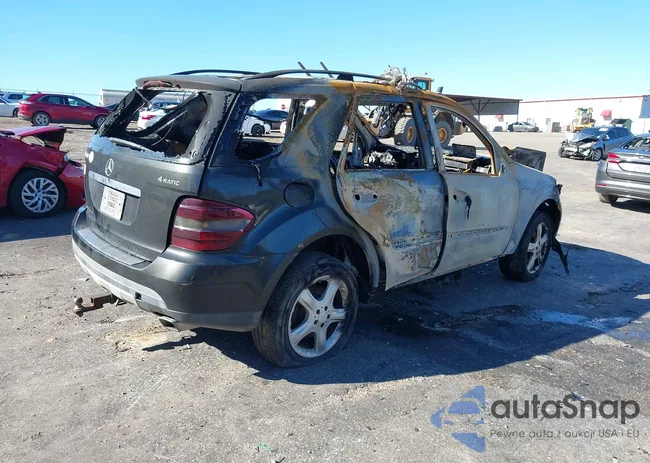 4JGBB86E78A352451: 44142142